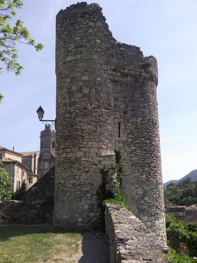 Appartamento Studio Au Coeur De Viviers Esterno foto